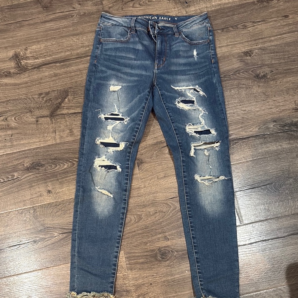 American Eagle Outfitters Distressed Blue Women's Skinny Jeans